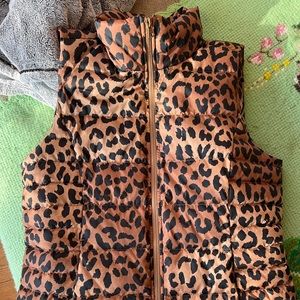 Lands End down vest MP size NWT